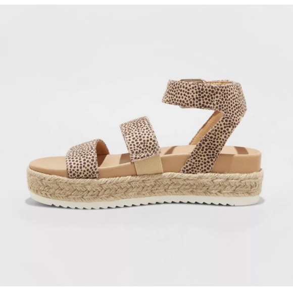 Universal Thread Annie Animal Leopard Print Platform Sandals - Picture 5 of 6